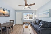 Madeira Beach Getaway – Tropic Breeze 7 Pool View Condo
