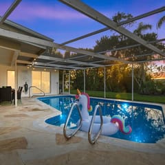 Coastal Sea-Esta: 4 BR Pool Home | Holiday Deals
