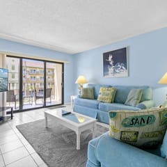 Madeira Place 303: 1BD/2BA Retreat Near John's