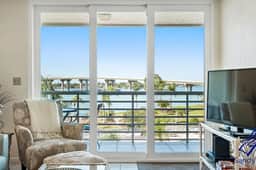 Bahia Vista 12-442: 4th-Floor Isla Del Sol Condo with Bay & Don CeSar Views - Image 3