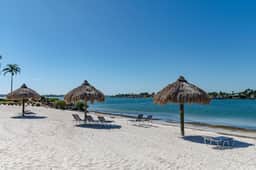 Bayfront 2BR/2BA Ground-Floor Retreat at Isla Del Sol 12-146 - Image 4