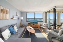 Casa H-602 Top-Floor Bayfront 2BR Stunning Views - Image 3