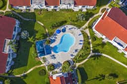 Isla Del Sol Condo | Golf Views, Pool & Balcony - Image 3