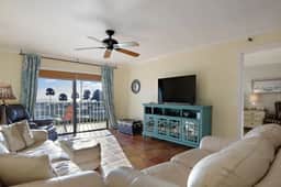 La Coquina 105 – Beachside 2BR/2BA Condo Retreat | Steps to Gulf, Pool & Sunsets - Image 5