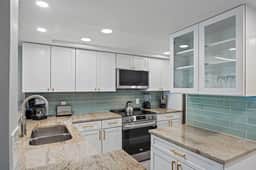 Land's End 11-206: Newly Remodeled 2BD/2BA - Image 2