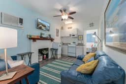 Rock Lobster 1 | Cozy Beach Cottage Steps from Treasure Island Beach & John’s Pass - Image 3