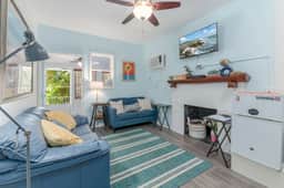Rock Lobster 1 | Cozy Beach Cottage Steps from Treasure Island Beach & John’s Pass - Image 2