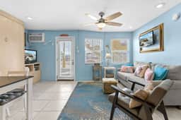 Sea Rocket #0: Cozy 1BD/1BA Oasis in North - Image 2