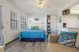 Sea Rocket 17: Second Floor Serenity in North - Image 4