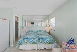 Sea Rocket 23: Second Floor Corner Beachfront Retreat - Image 3
