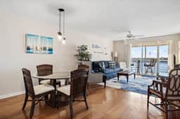 St Pete Isla Bahia Vista 14-562 2/2 Amazing View! - Image 4