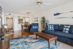 St Pete Isla Bahia Vista 14-562 2/2 Amazing View! - Image 2