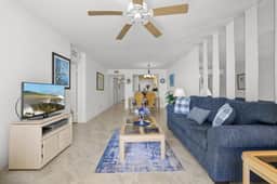 St Pete Isla Bahia Vista 8-212 2/2 Corner Unit - Image 5
