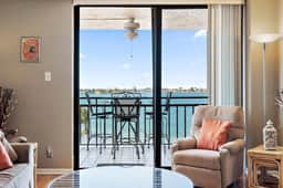 St Pete Isla Casa B-507 1/1.5 Bath Beautiful! - Image 2
