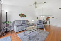 St Pete Vista Verde East 3-223 Spectacular Unit! - Image 3