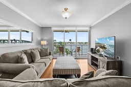 Stunning Bahia Vista Condo 8-410 - Image 3