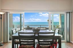 Stunning Gulf-Front 3BR Condo in Redington Shores – Pool, Balcony & Pet-Friendly - Image 2