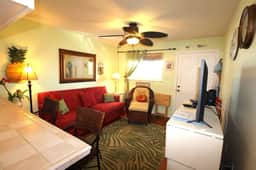 Sunset Cove: One-Bedroom in Treasure Island, Short - Image 2