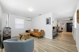 Treasure Island Beach House | Walk to the Sand - Image 4