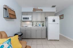 Tropic Breeze Unit 12 Madeira Beach Second Floor - Image 5