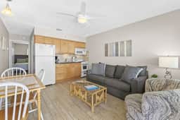 Tropic Breeze Unit 15 - Cozy 2nd Floor Condo in Madeira Beach - Image 4