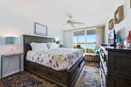 Waterfront Isla Del Sol Condo | Ground Floor | Pool & Hot Tub - Image 5