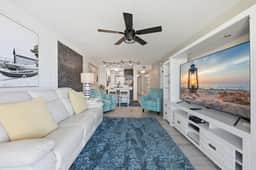 ✨ Top-Floor Bay View Condo at Isla Del Sol – Stunning Renovation & Unbeatable Views ✨ - Image 4
