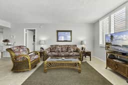 Bay Front Serenity: 4th Floor 2BD/2BA at Isla Del Sol P-406 - Image 4