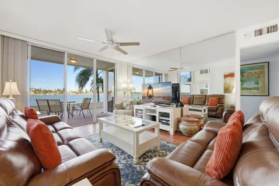 Bahia Vista 14-157 NEW listing! - Image 1