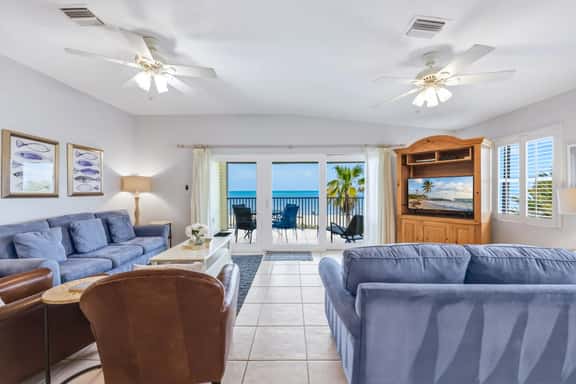 Family-Friendly 3BR Beachfront Retreat | Indian Rocks | Sea Side #202 - Image 1