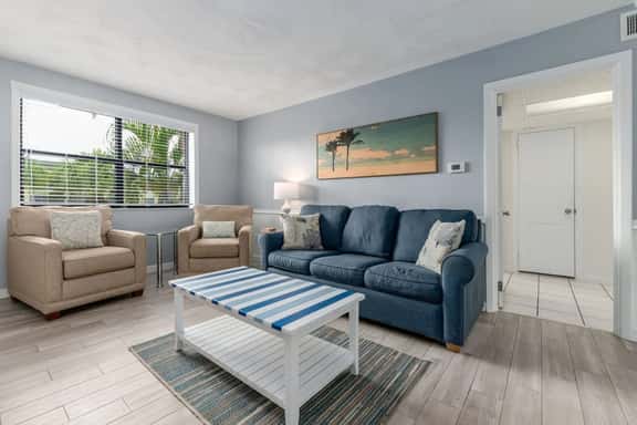 Friendly Native Retreat: 2BD|1BR| Walk to Beach! - Image 1