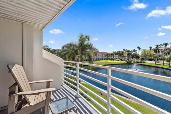Peaceful Island Escape – Vista Verde 2-212 with Pond Views & Modern Comfort - Image 1