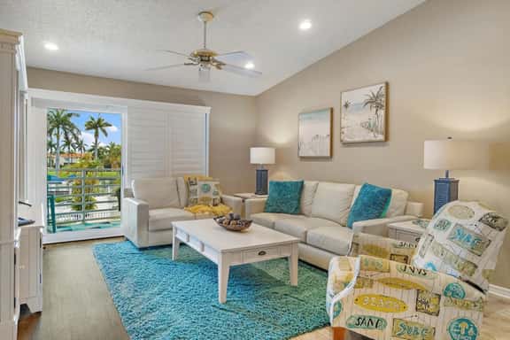 🏖️ Vista Verde West 1-207 | Pool & Lake View Getaway - Image 1