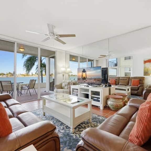 Bahia Vista 14-157 NEW listing! - Image 1