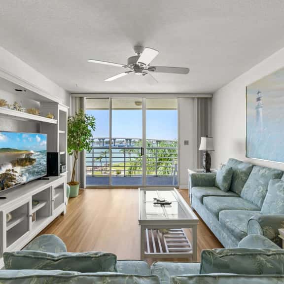 Bahia Vista Top Floor Bay Front 2 Bedroom 12-543 - Image 1