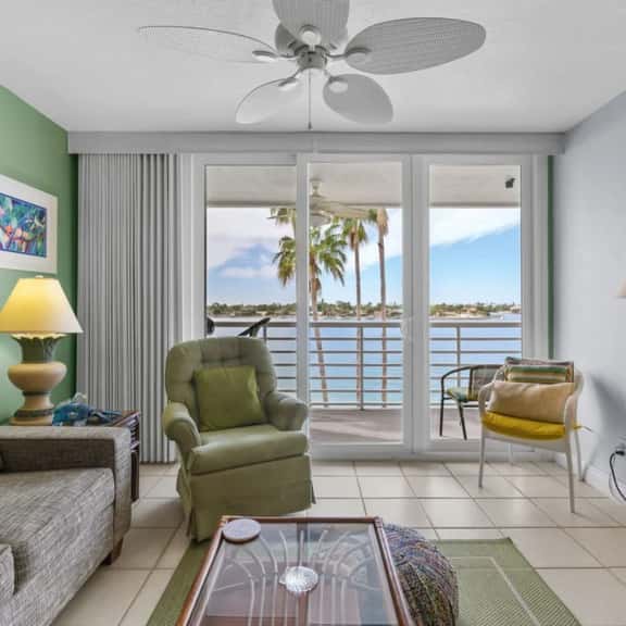 Bay Front Bahia Vista Condo 8-414 - Image 1