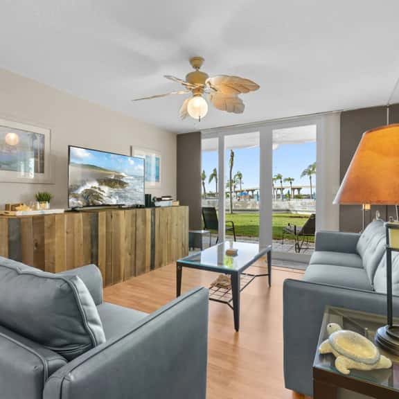 Isla Del Sol Bay View Retreat: Ground Floor 12-143 - Image 1