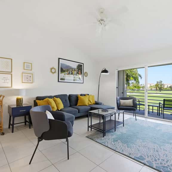 Isla Del Sol Condo | Golf Views, Pool & Balcony - Image 1