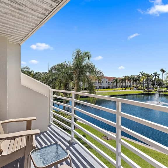 Peaceful Island Escape – Vista Verde 2-212 with Pond Views & Modern Comfort - Image 1