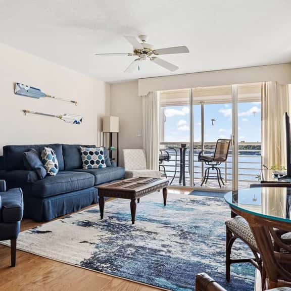 St Pete Isla Bahia Vista 14-562 2/2 Amazing View! - Image 1
