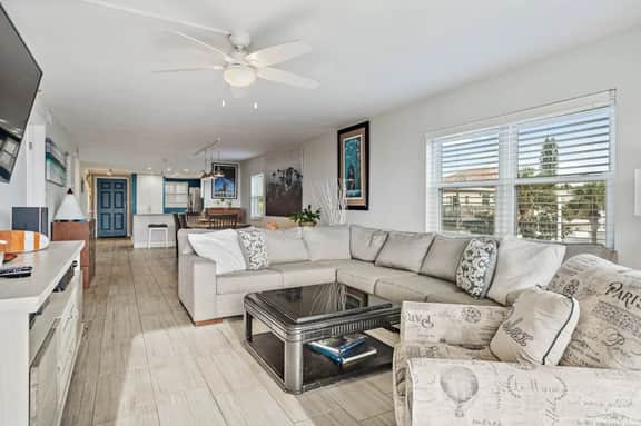 Across from Madeira Beach – Gulf-View Condo with Pool - Image 3