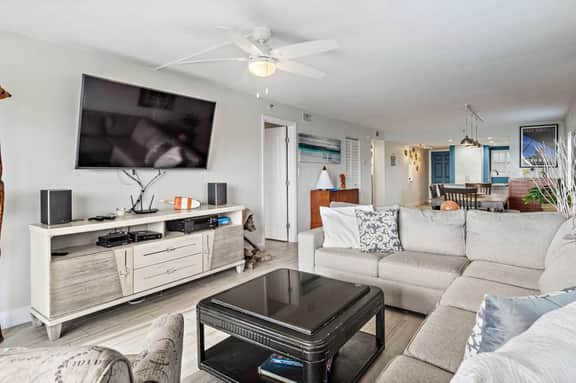 Across from Madeira Beach – Gulf-View Condo with Pool - Image 2