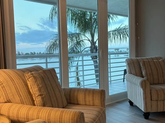 Bahia Vista 14-462 Bay Front 2 Bedroom - Image 3