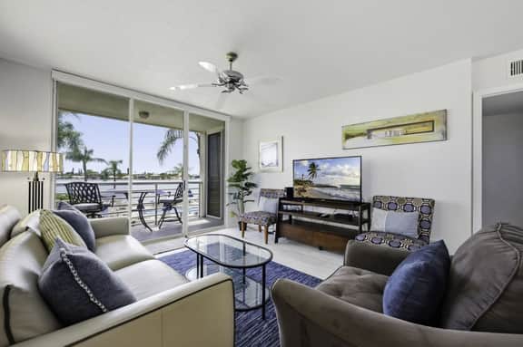 Bahia Vista 8-209 Corner Unit 2 Bedroom - Image 3