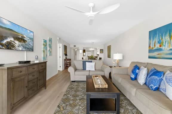 Bahia Vista Island Sunset Beauty 14-360: Your Front-Row Seat to Waterfront Living - Image 5