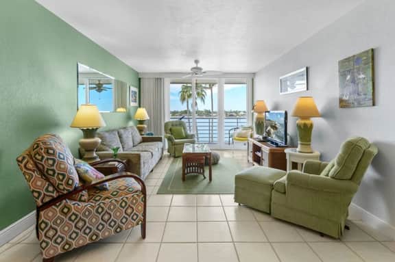 Bay Front Bahia Vista Condo 8-414 - Image 2