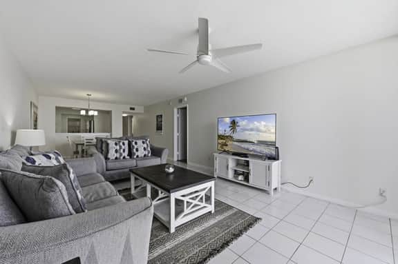 Club Bahia 15-469 Isla Del Sol Bayfront Unit - Image 4