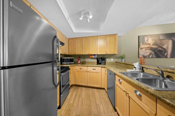 Coastal Living in Treasure Island – 1BR Bayfront Escape - Image 5