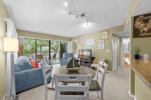 Coastal Living in Treasure Island – 1BR Bayfront Escape - Image 3