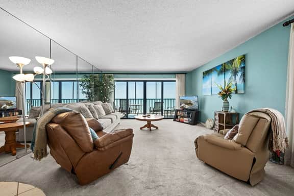 Gulf-Front 2BR Corner Condo in Indian Rocks Beach – 9th Floor, Heated Pool, & Tennis Courts - Image 2
